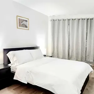 Apartment St-denis, Montreal